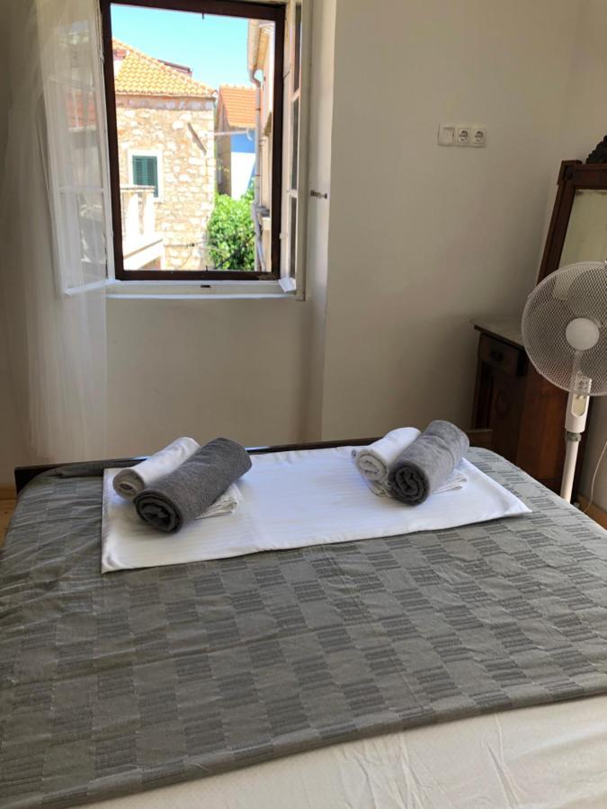 Apartment Estera Йелса Екстериор снимка