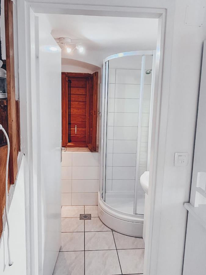 Apartment Estera Йелса Екстериор снимка