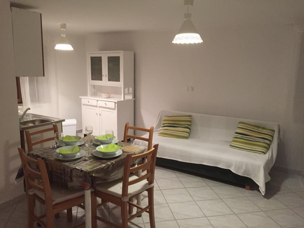 Apartment Estera Йелса Екстериор снимка