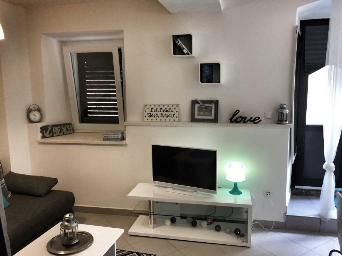 Apartment Estera Йелса Екстериор снимка